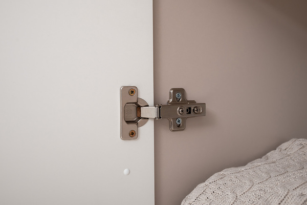 Гостиная Ричфорд композиция 2 с карнизами, кашемир 5981 BS, моно керамика D166-2 ПВХ, белый PE шагрень (собирается на любую сторону)